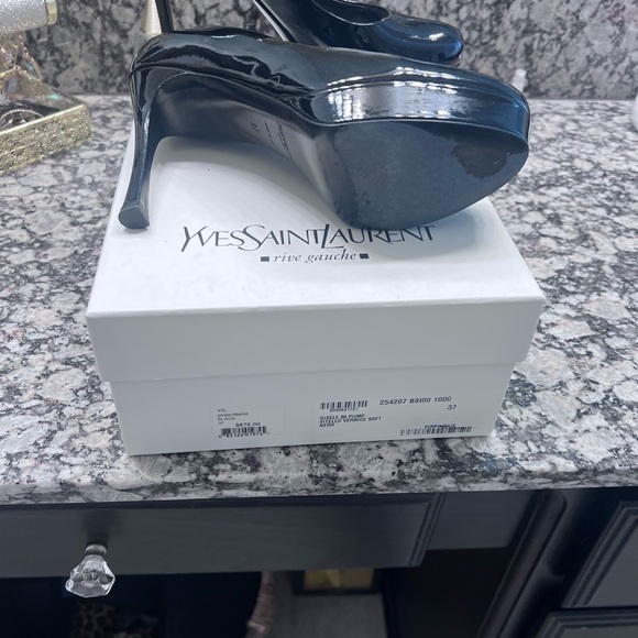 Yves Saint Laurent Black Patent Leather Pumps - Picture 2 of 4